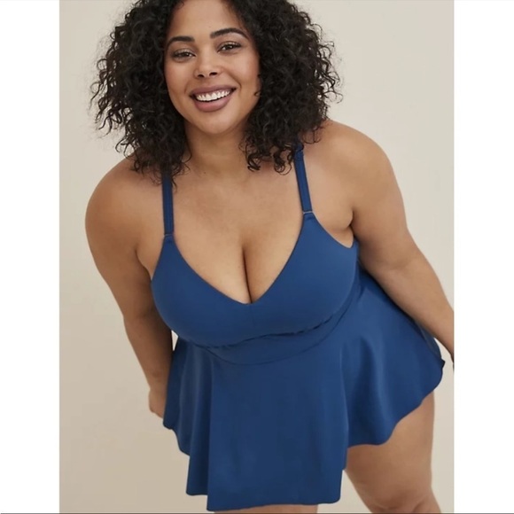 NWT Torrid Wire Free Cross Back Tankini Top in Blue - Picture 3 of 7
